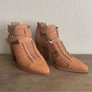 Gianni Bini Booties